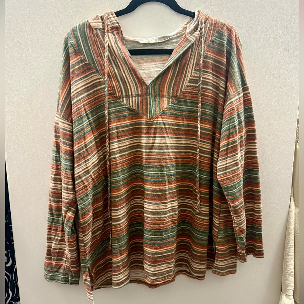 FINAL PRICE - Size large NWOT striped sweater🌼